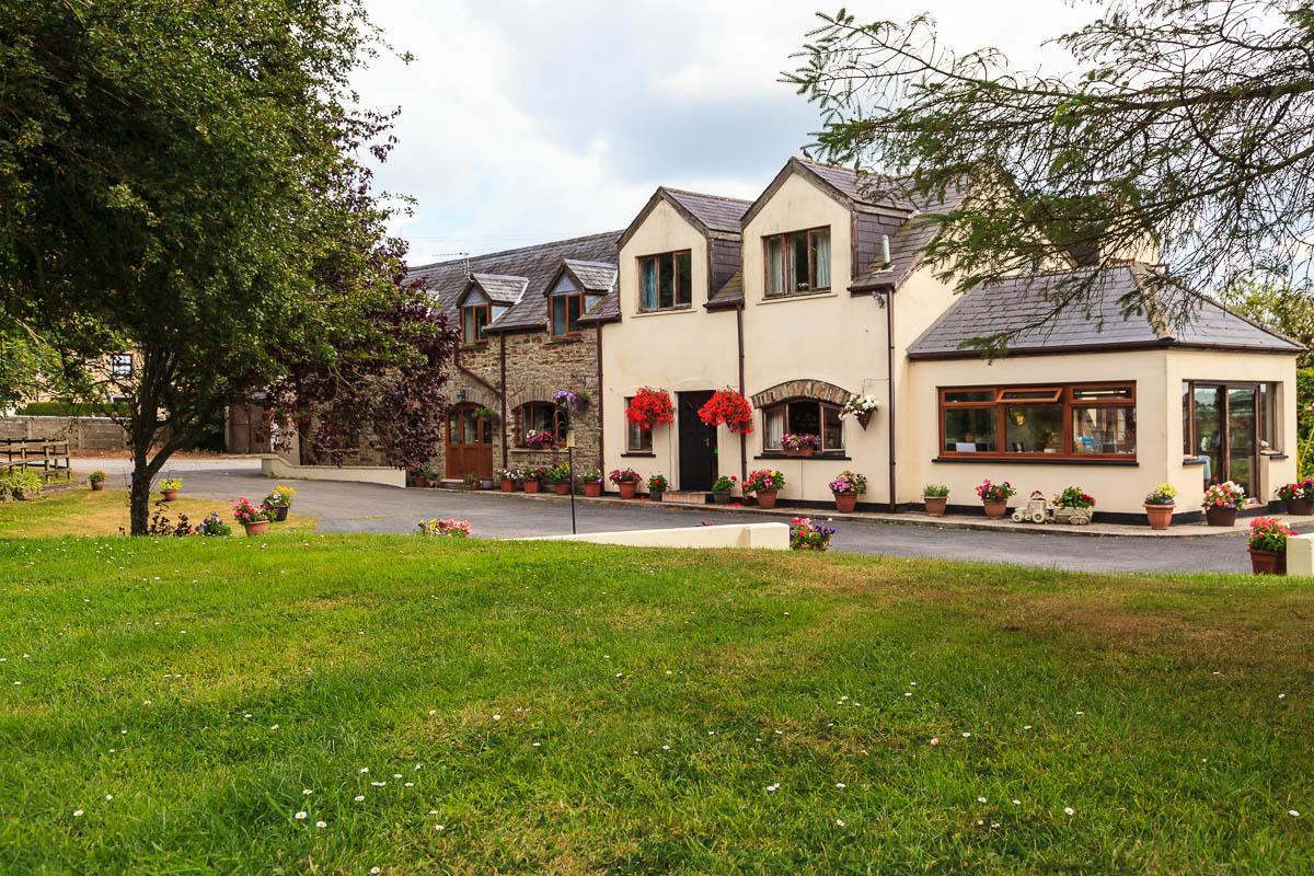 Langdon Farm Guest House Kilgetty Екстер'єр фото