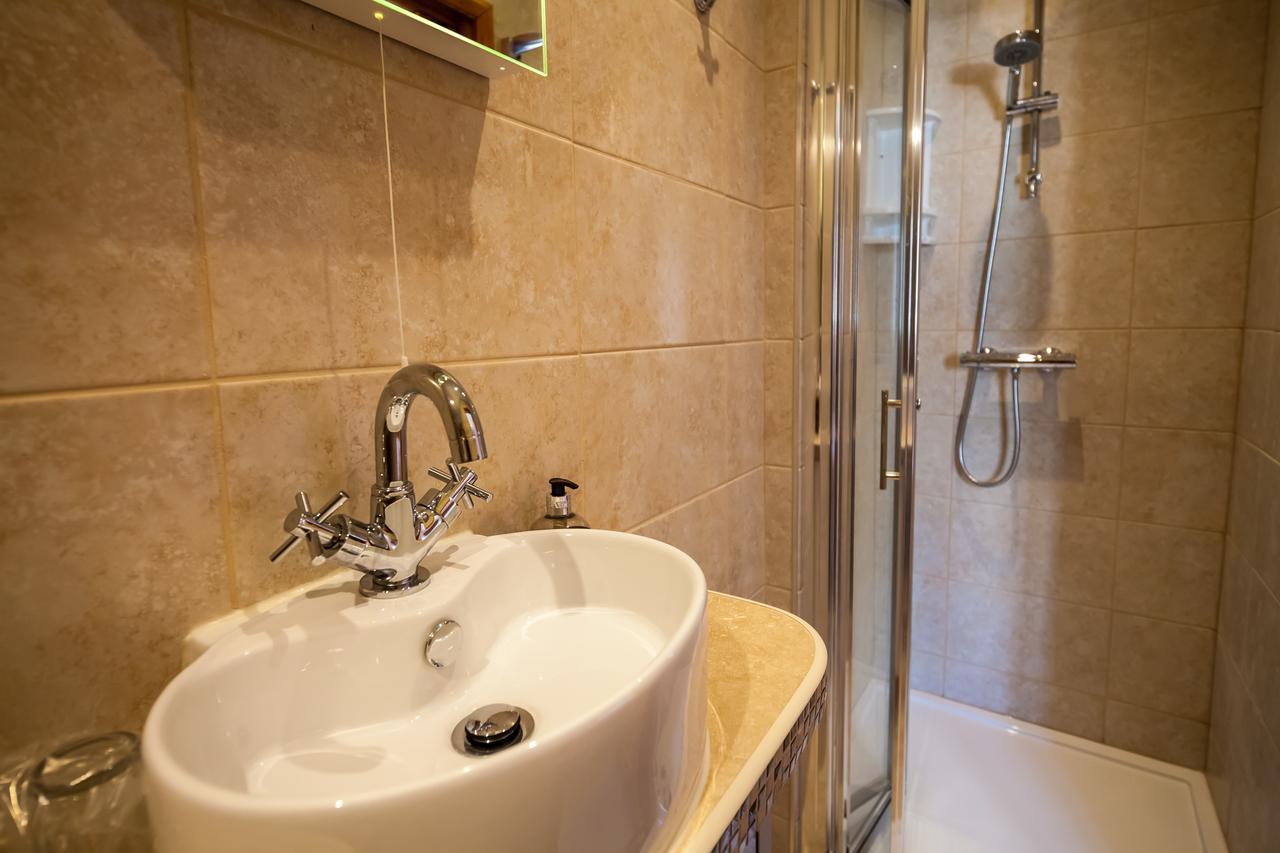 Langdon Farm Guest House Kilgetty Екстер'єр фото